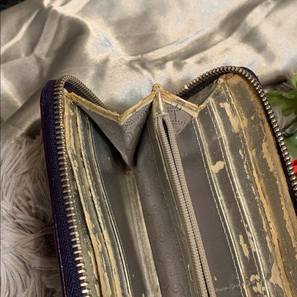 🌹 VINTAGE Michael Kors Shiny Deep Purple Zip-Around Leather Wallet